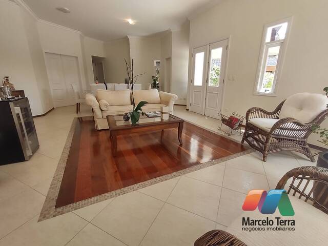 Casa para Venda em São José dos Campos - 4