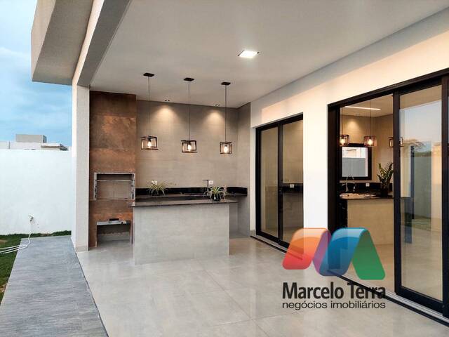 Casa para Venda em São José dos Campos - 3