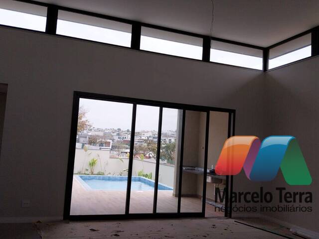 Casa para Venda em São José dos Campos - 2