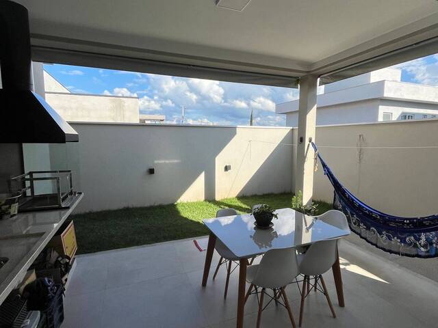Casa para Venda em São José dos Campos - 4