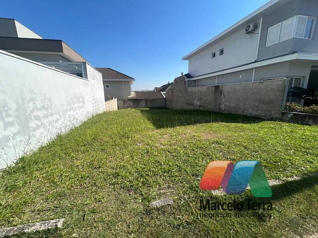 Terreno para Venda em São José dos Campos - 3